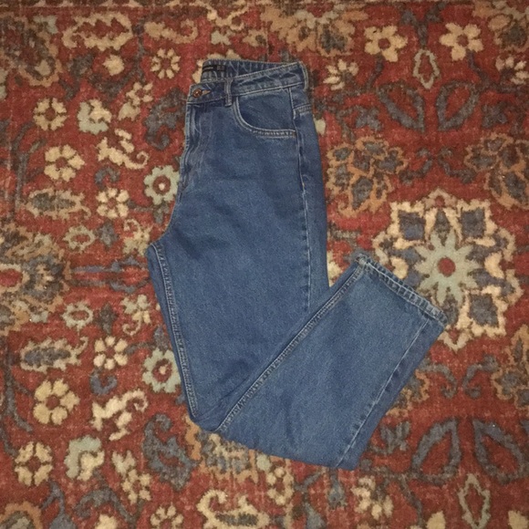 "Mom Fit" Jeans - Picture 2 of 2